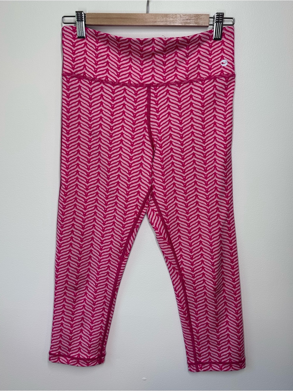 Vineyard Vines Island Whale Tail Performance Cropped Leggings Small
